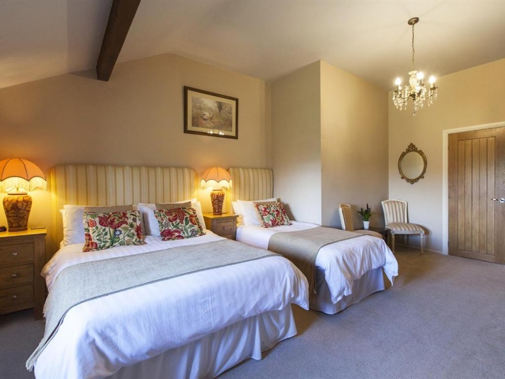 Throstle Nest Farm Hotel Carleton Room photo